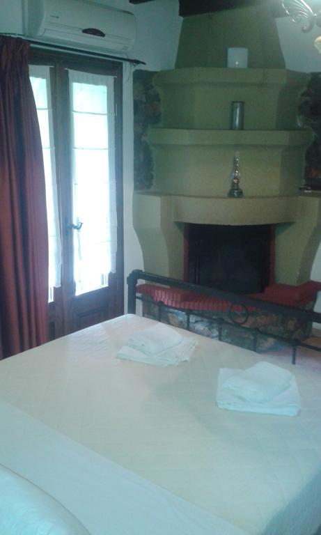 Traditional Guesthouse Archontoula Palaios Panteleimonas Esterno foto